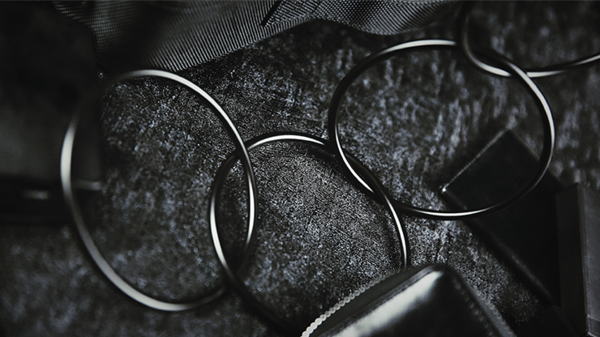 Ringspiel mit vier Ringen (schwarz 10,5 cm)
